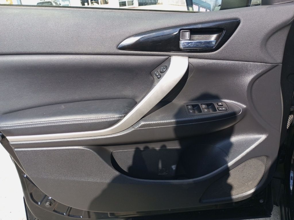 Fahrzeugabbildung Mitsubishi Eclipse Cross Plug-in Hybrid PLUS 2.4 4WD AHK WR