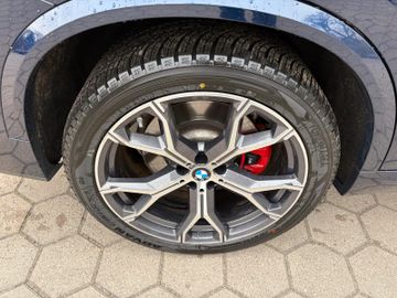 BMW X5 M50 i Leder*Pano*AHK*Navi*360Grad*