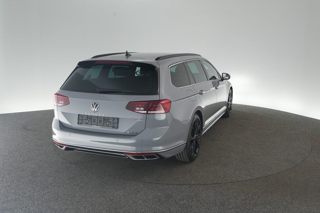 Volkswagen Passat Variant 2.0 TDI 4Motion DSG R line Kamera imagem 2