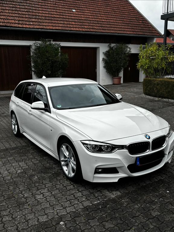 Image of BMW 320