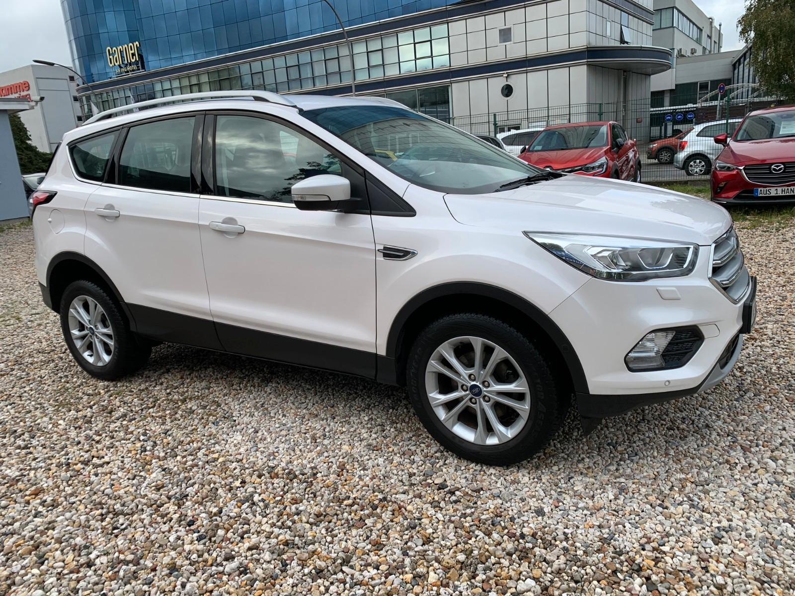 Ford Kuga Titanium*Automatik*nur 29.100 KM*Scheckheft