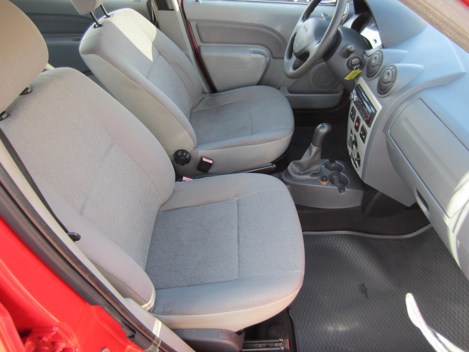 Dacia Logan 2010 — photo 6
