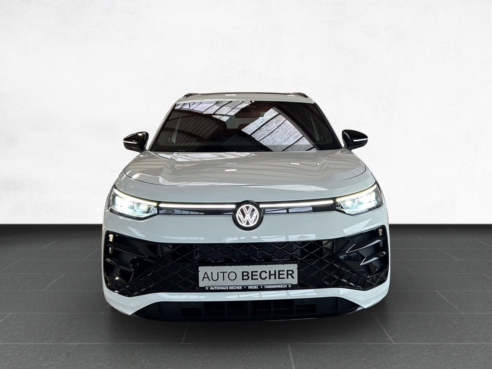 Volkswagen Tayron R-Line 1.5 eHybrid DSG AHK Matrix Pano foto 3