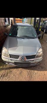 Renault Clio - Renault Clio aus 2002