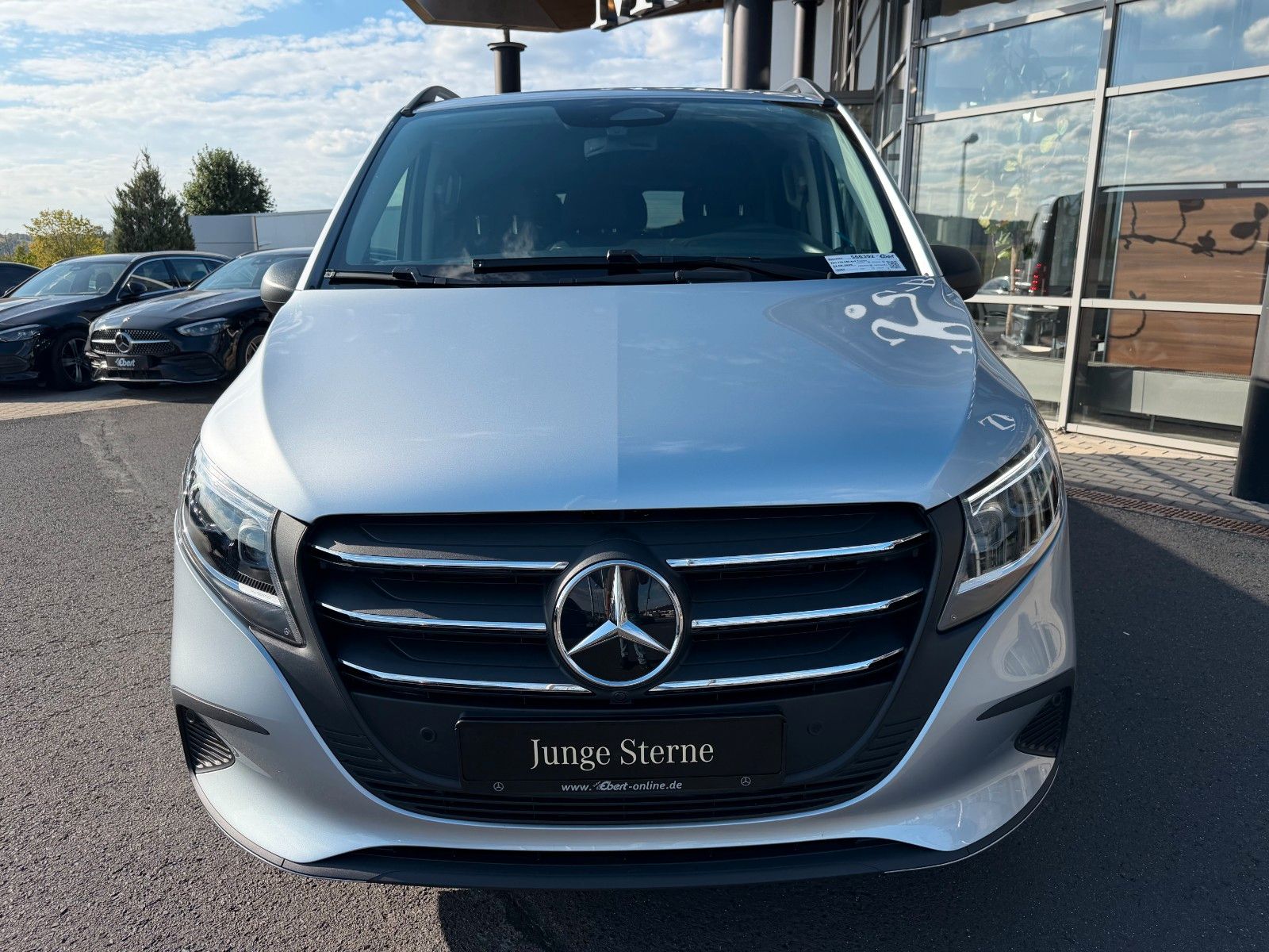 Fahrzeugabbildung Mercedes-Benz Vito 116 CDI Tourer PRO 4x4 Stdheiz AHK2,5to