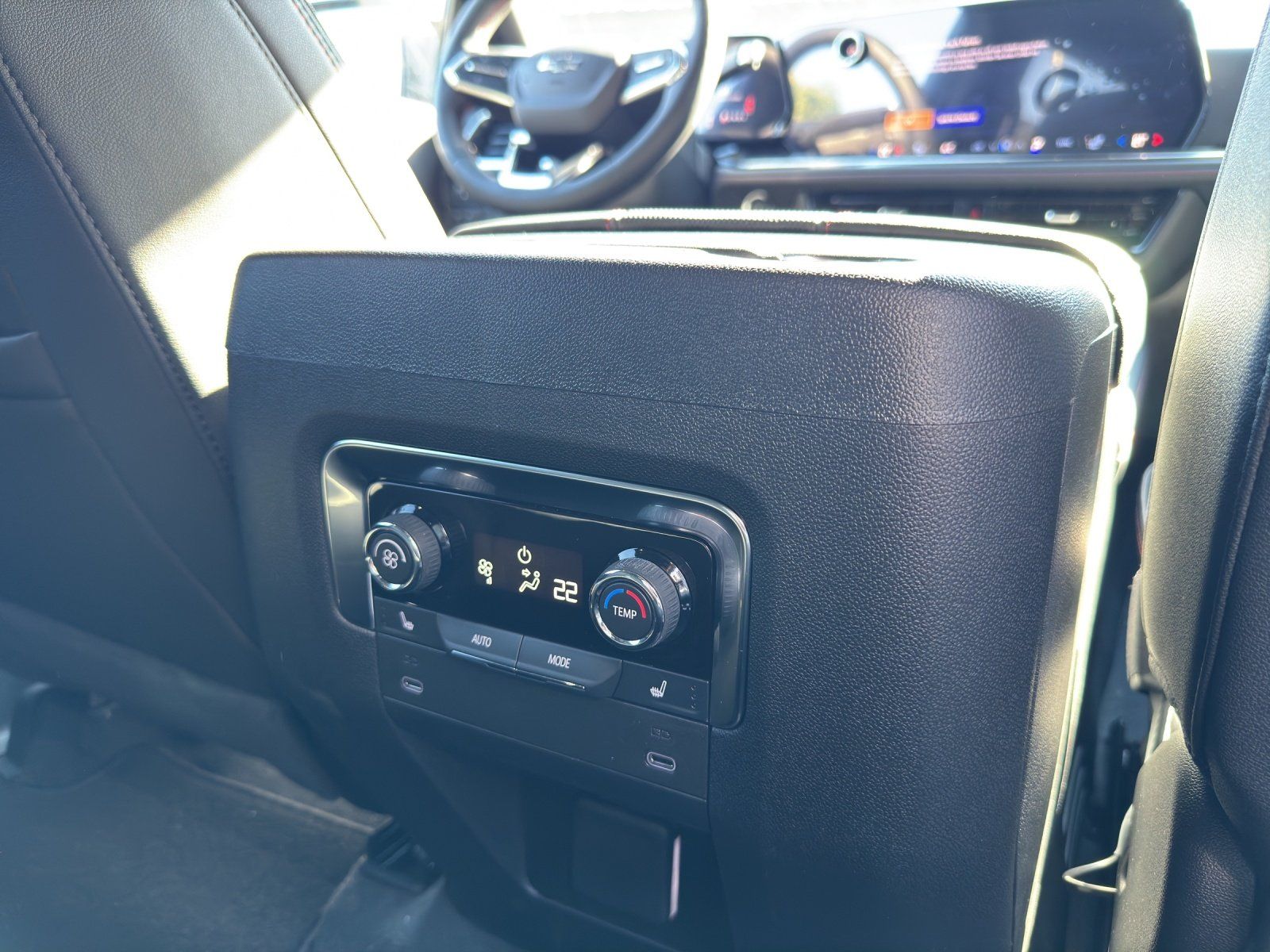 Fahrzeugabbildung Chevrolet Tahoe RST 6.2 MY26 24"/LUFTFAHRWERK/8-SITZER/AHK