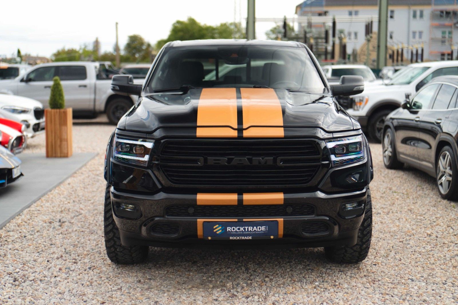 Fahrzeugabbildung Dodge RAM 5.7 V8 HEMI 4x4 OFFROAD Night RAPTOR 19%