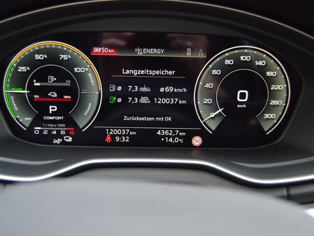 Q5 50 TFSI e qu. Advanced OPTIK-SCHWARZ/AHK/19-Z