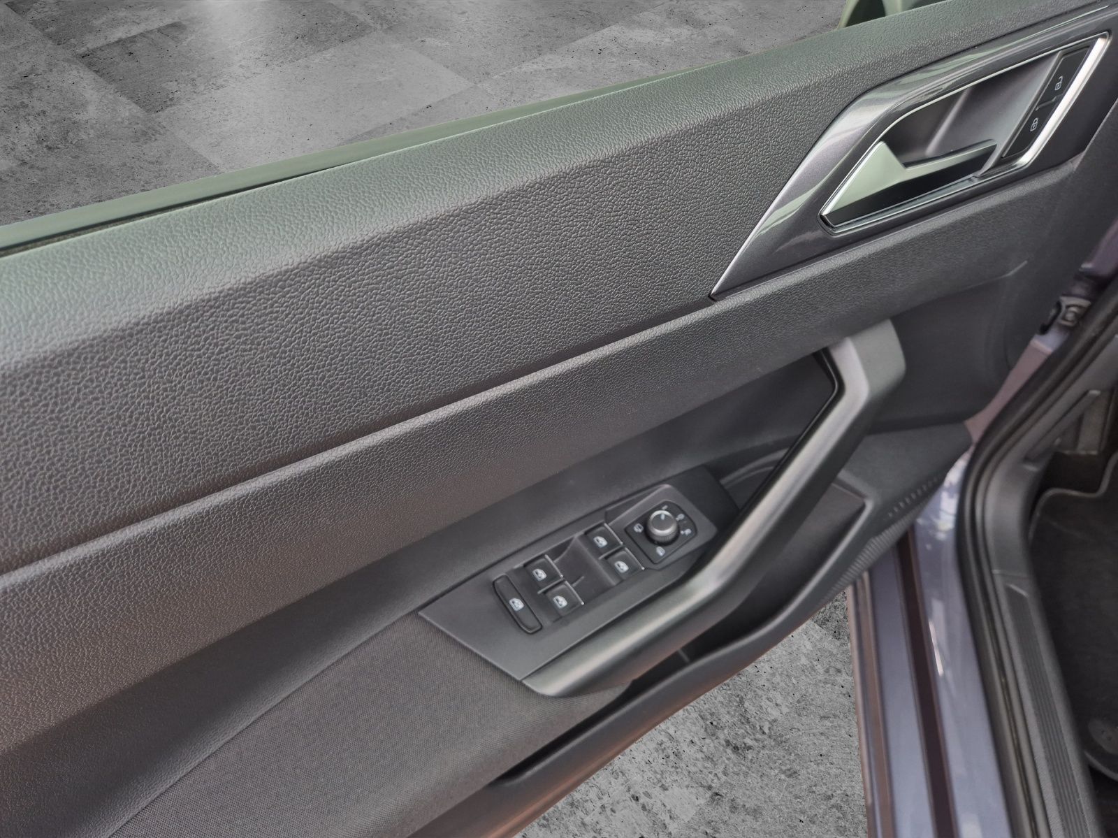 Fahrzeugabbildung Volkswagen Polo TSI Style DSG Matrix AID ACC PDC SH LM