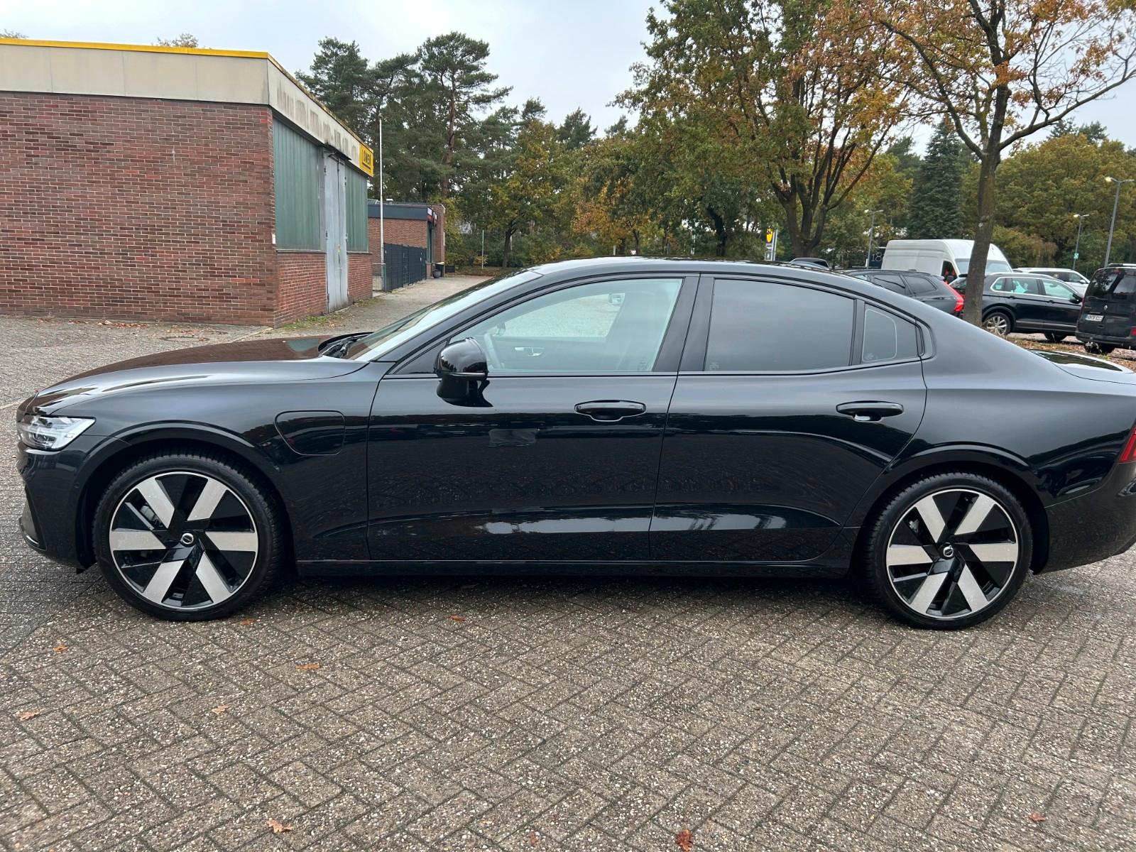 Volvo S60 Lim. Plus Dark Recharge Plug-In Hybrid AWD