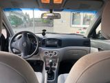 Hyundai Hyndai Accent  Schwarz  - Hyundai Accent: Limousine