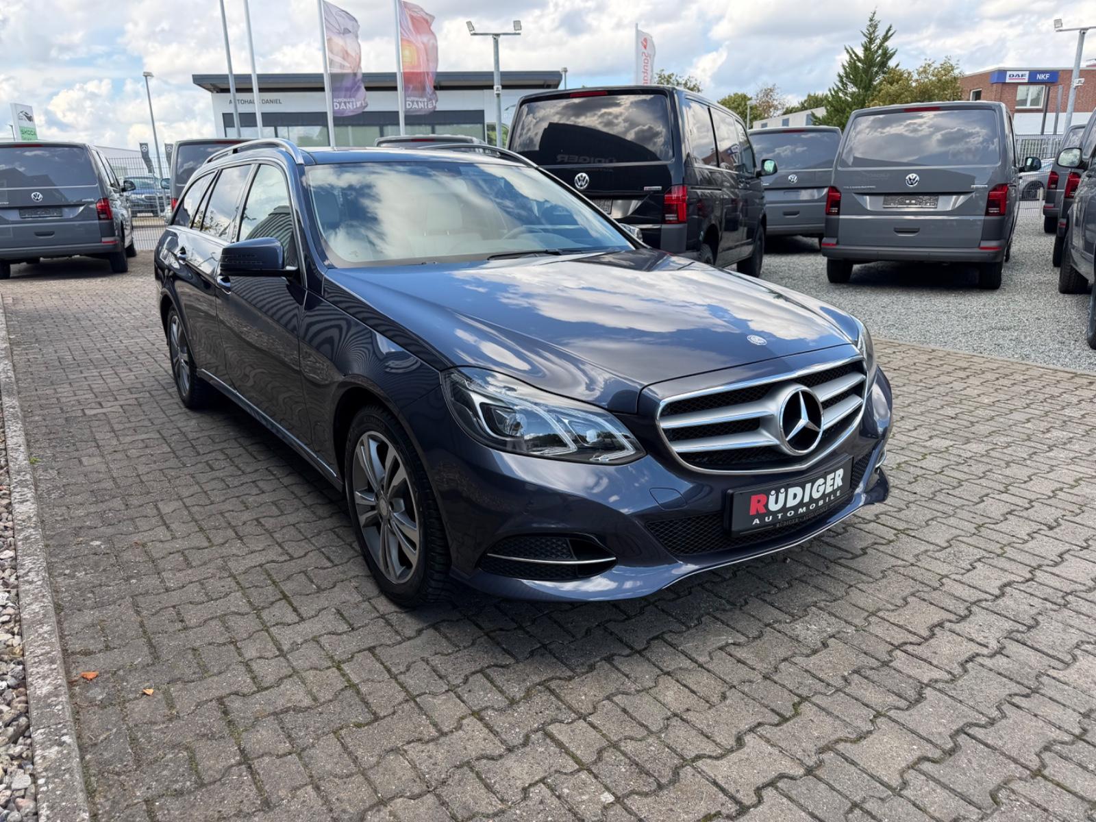 Mercedes-Benz E 220 E T-Modell E 220*Panno*Leder*