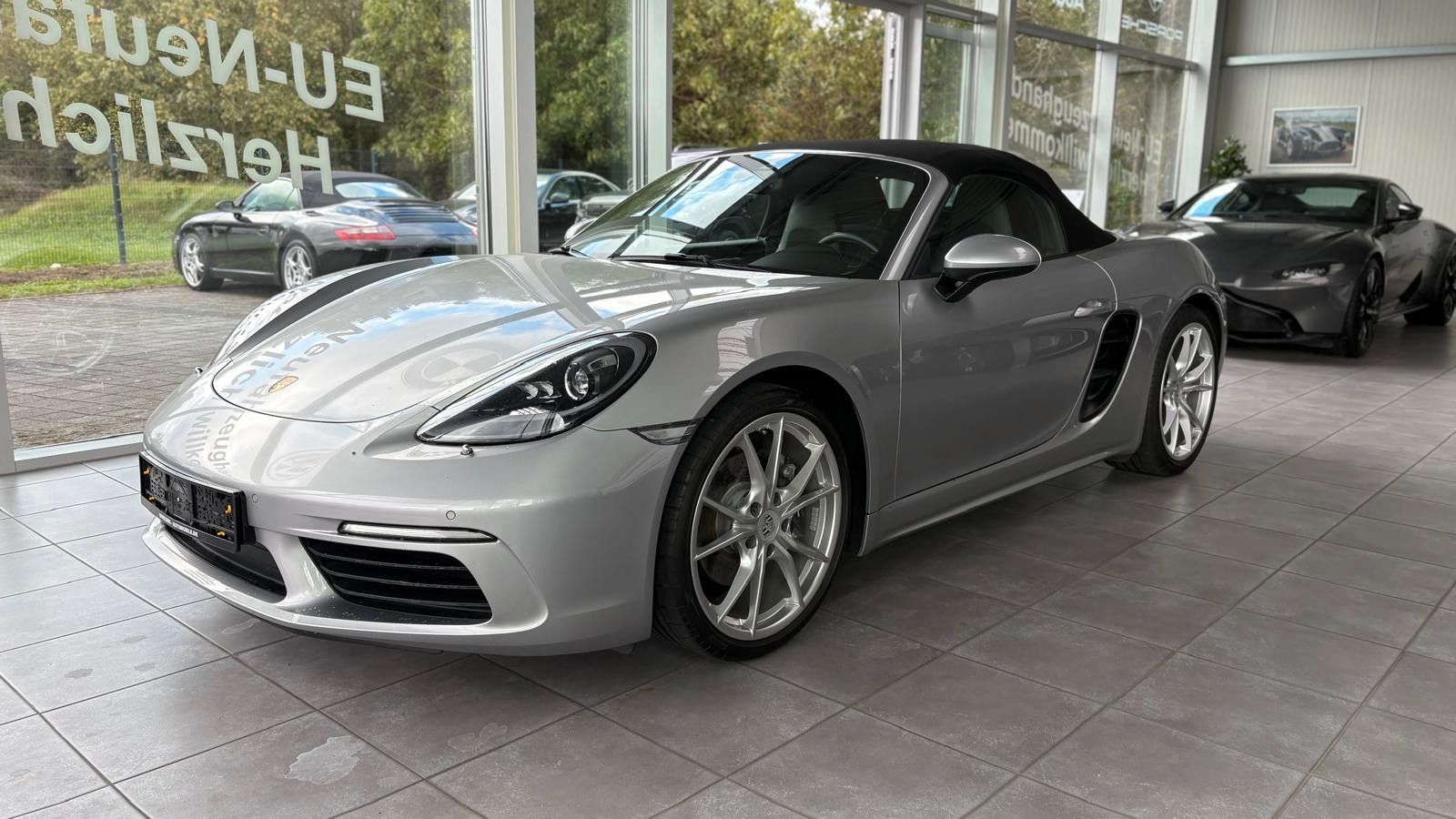 Fahrzeugabbildung Porsche Boxster/718/erst 44000km/TOP!