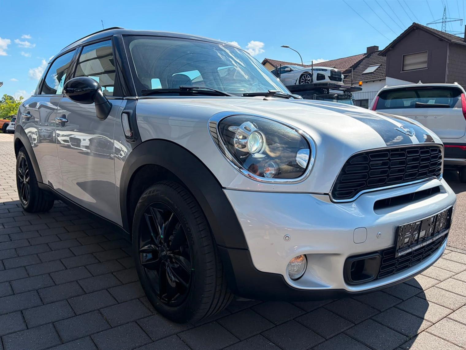 MINI COOPER SD Countryman Aut-F1 Leder Navi PDC Xenon