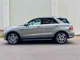Mercedes-Benz Leder-Panorama-360 Kamera-Voll Scheckheft Merced - Mercedes-Benz ML-Klasse von privat