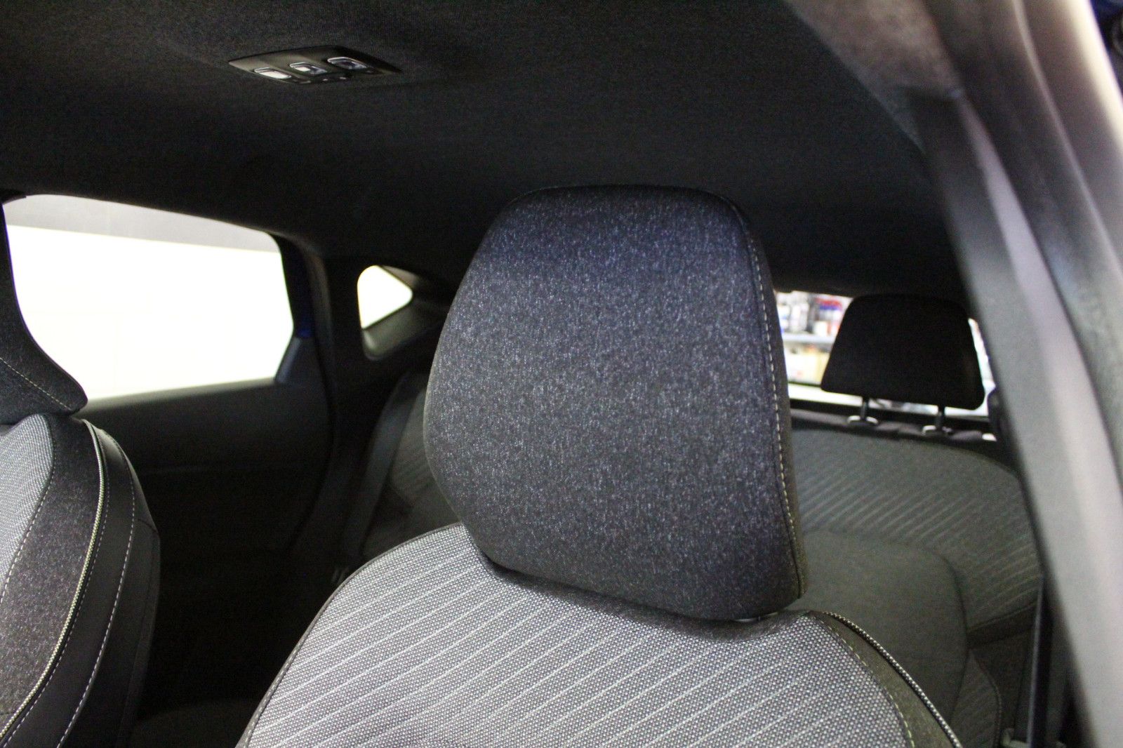 Fahrzeugabbildung Renault Captur TCe 115 KISS Sondermodell *Winter-Pak*Nav