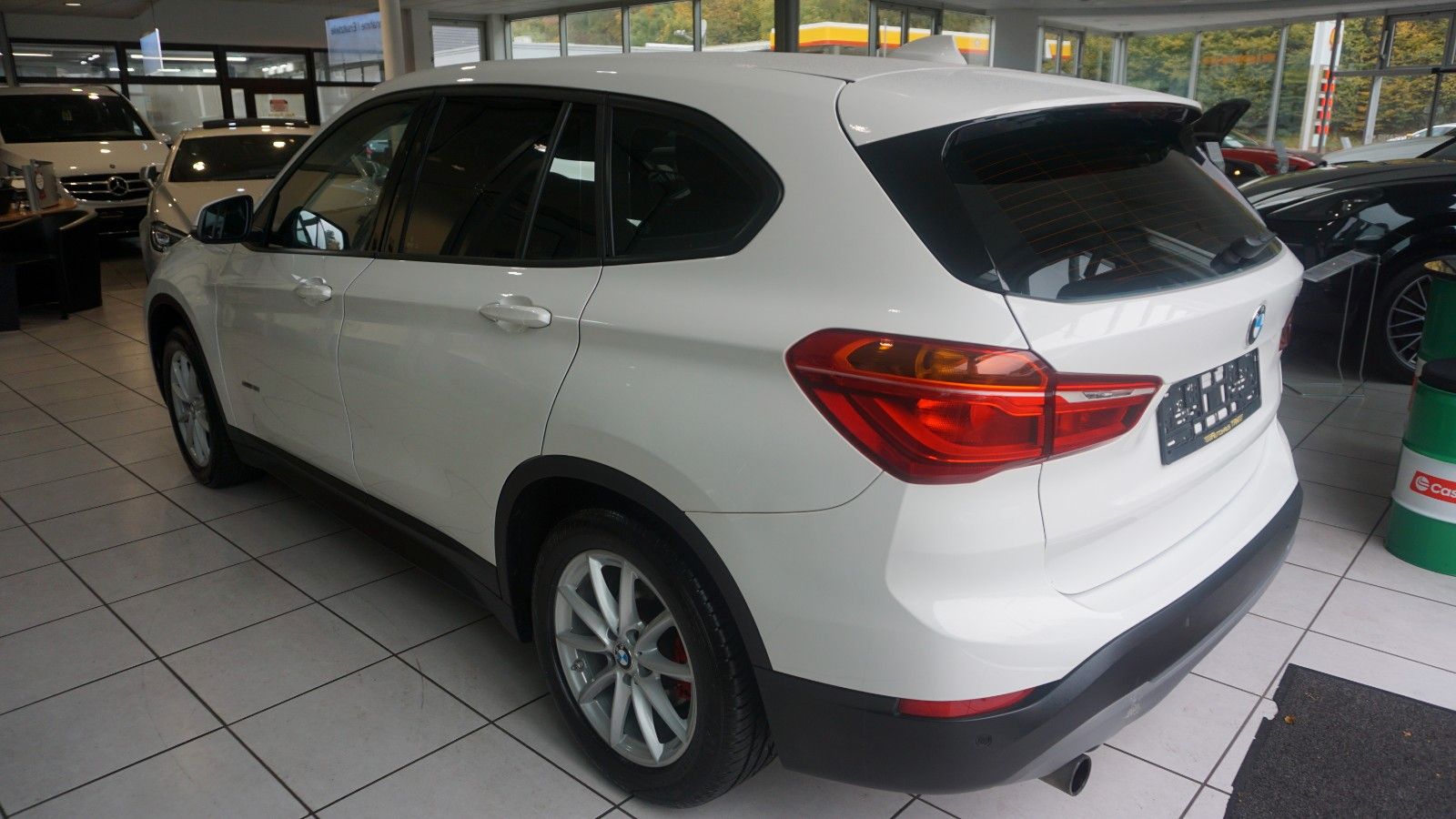 Fahrzeugabbildung BMW X1 sDrive 18 i *NAVIGATION*Elektr.Heckklappe*
