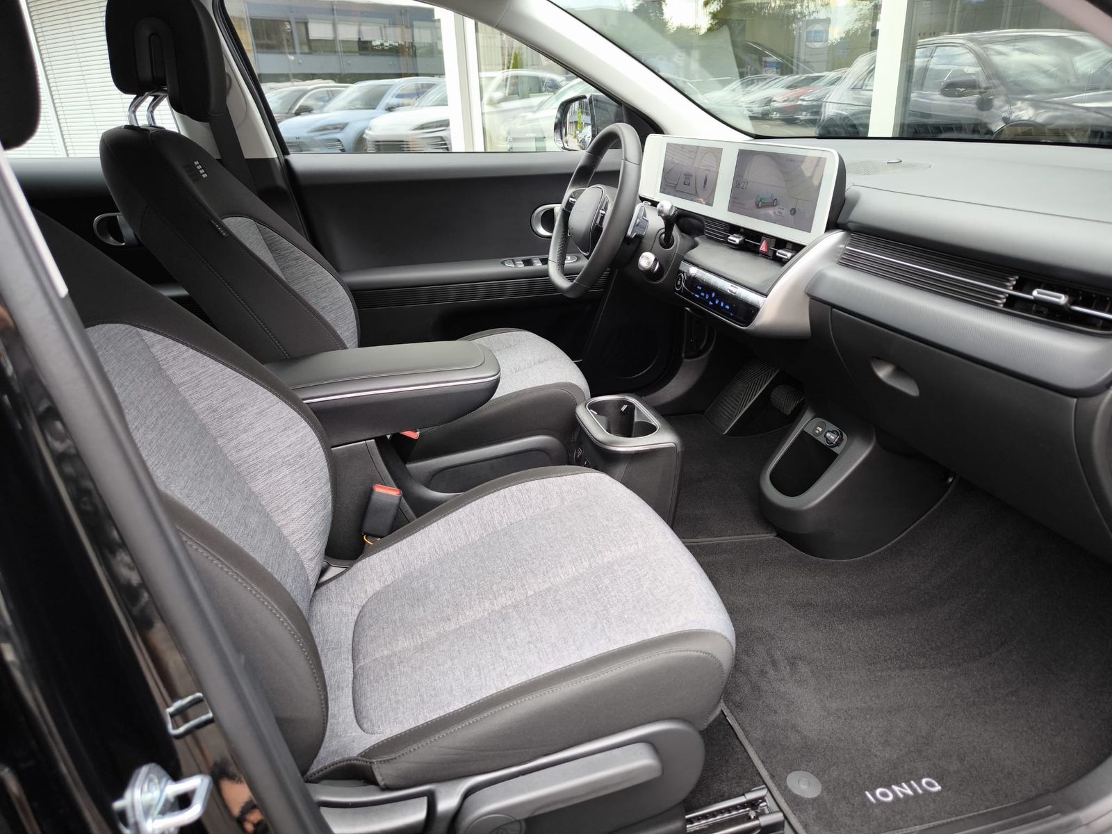Fahrzeugabbildung Hyundai Ioniq 5 Dynamiq WERKSGA+NAVI+LED+SHZ+KAM+ACC+WP