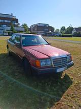 Mercedes-Benz Mercedes W124 E200 1991 H-Zulassung - gebrauchte Mercedes-Benz E 200 aus dem Jahr 1991