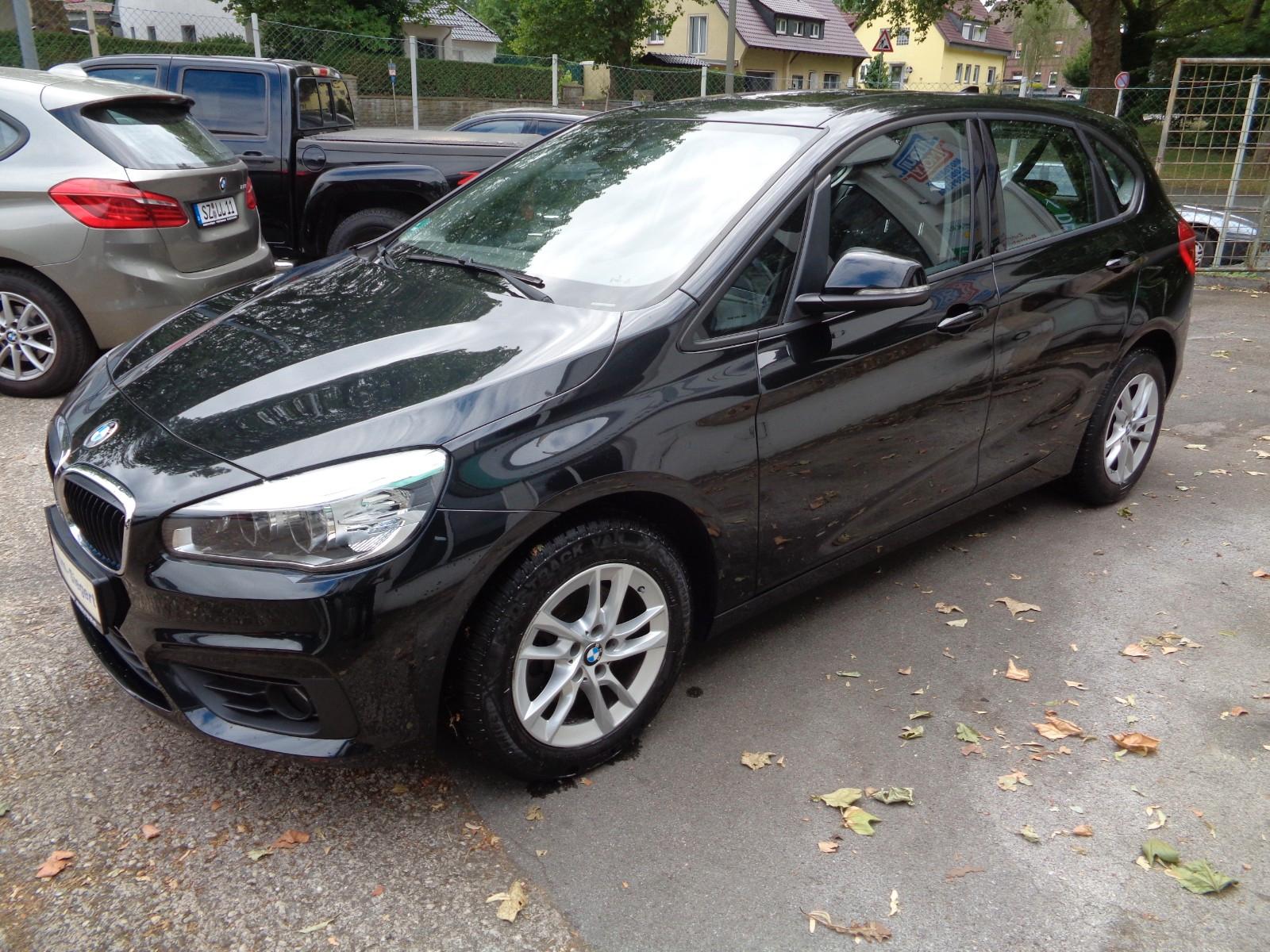 BMW 218 Active Tourer LED/Navi/Panorama/AHK/Garantie