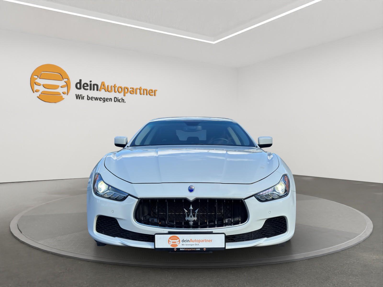 Maserati Ghibli SQ4 SSD Leder LED Navi RFK