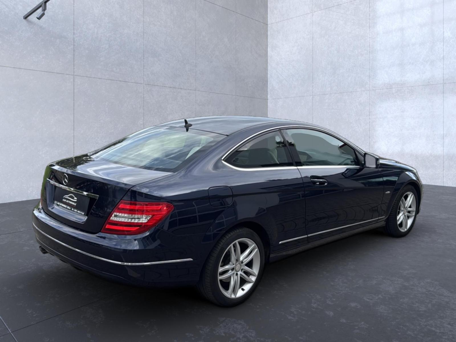 Mercedes-Benz C 180 Coupe CGI+BI-XENON+NAVI+LEDER+PDC+ALU