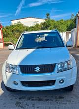 Suzuki Grand Vitara 1.6 Black and White Black and White - weiße Suzuki Grand Vitara