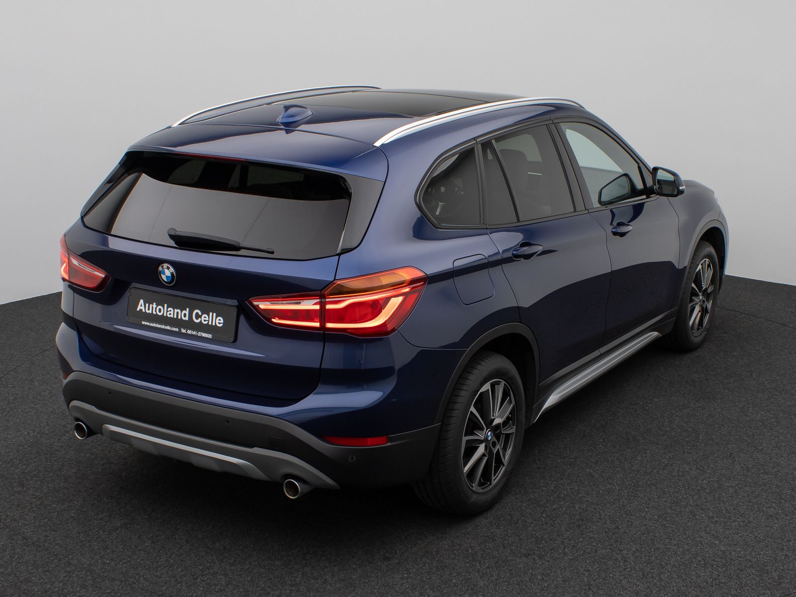 Fahrzeugabbildung BMW X1 sD20i xLine Panorama HUD H/K AHK Leder Voll