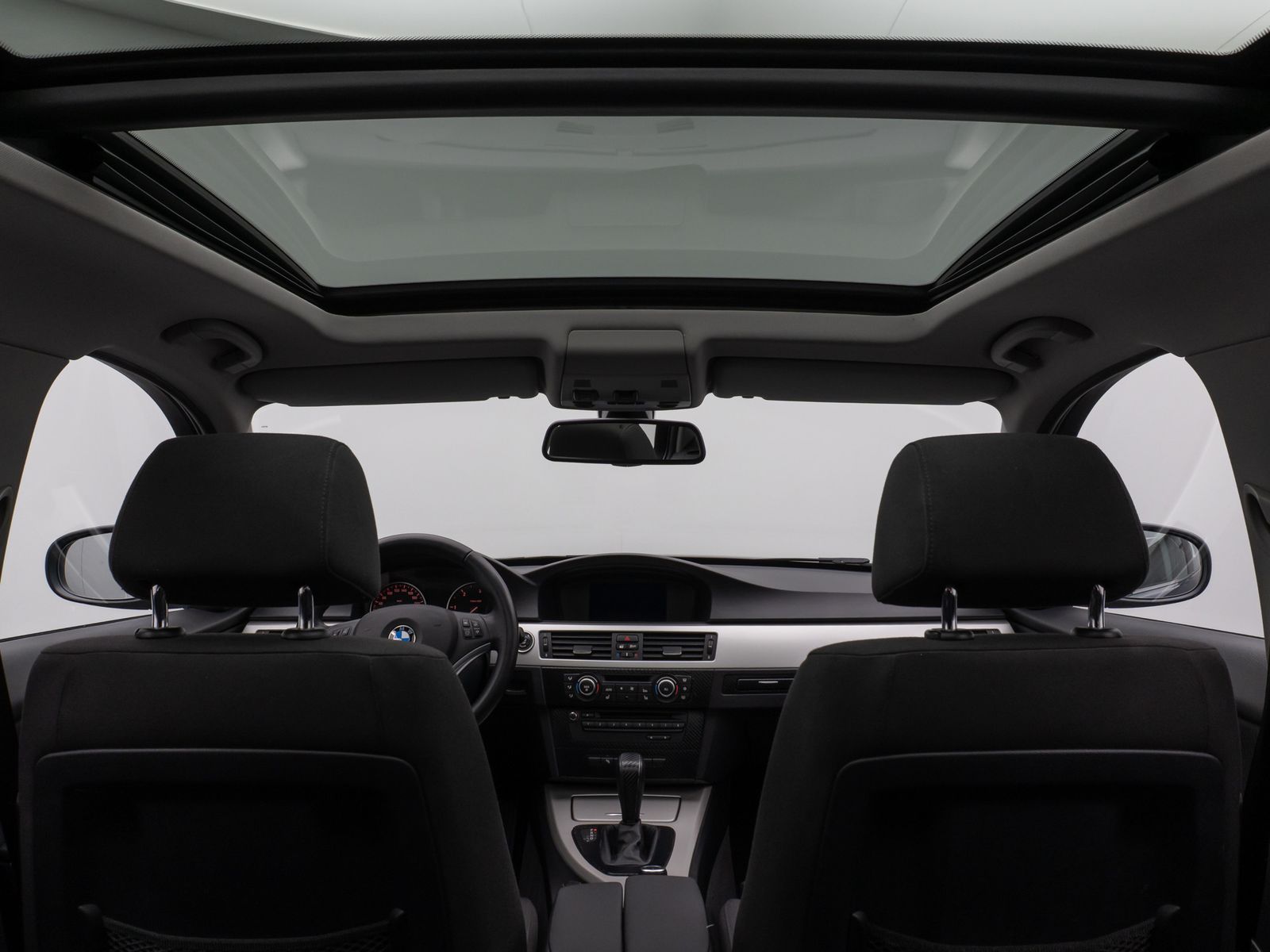 Fahrzeugabbildung BMW 320d PDC Navi Xenon Fernlichtassist Komfort AHK