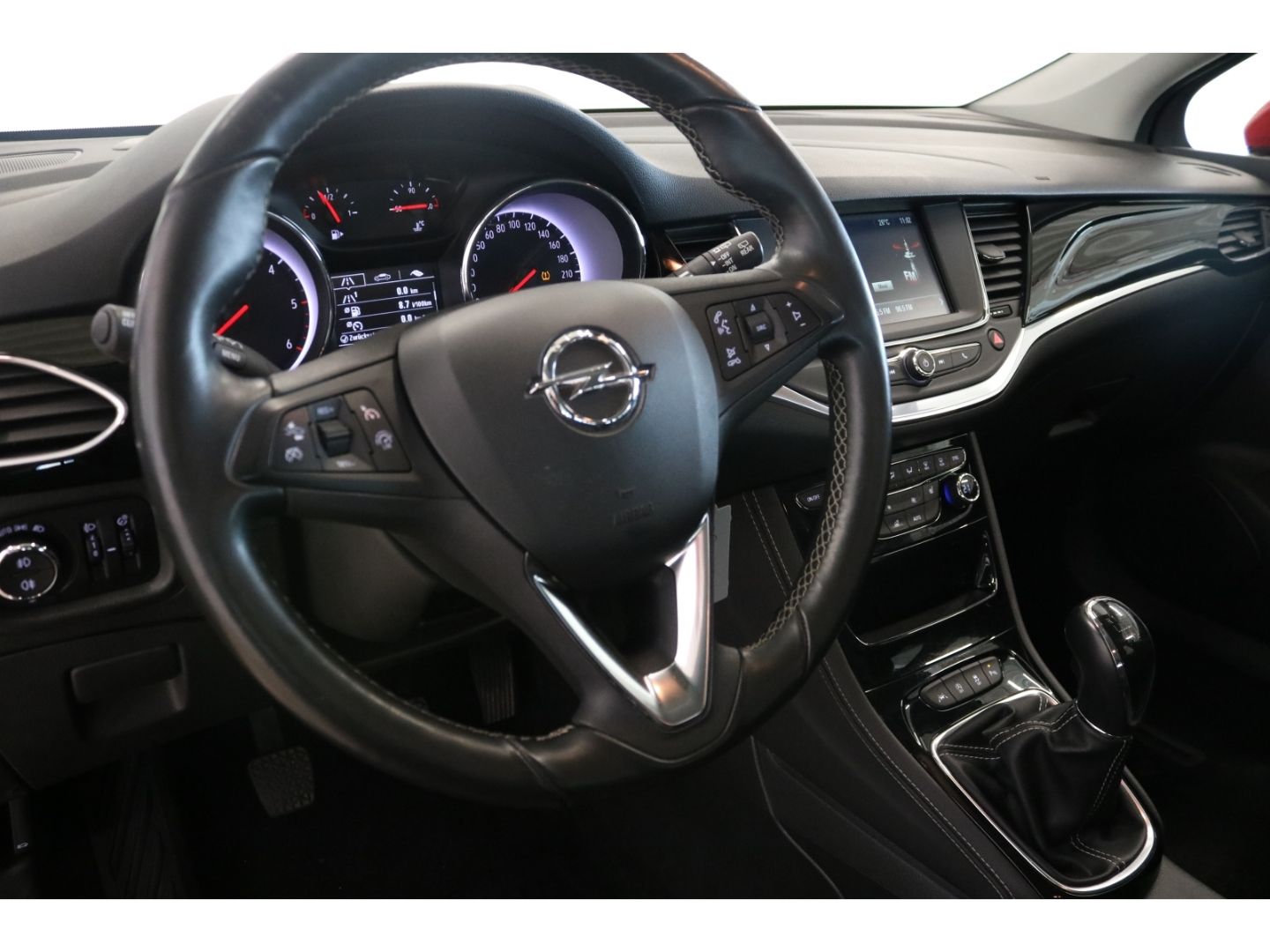 Fahrzeugabbildung Opel Astra K Sports Tourer Innovation Start Stop 1.6