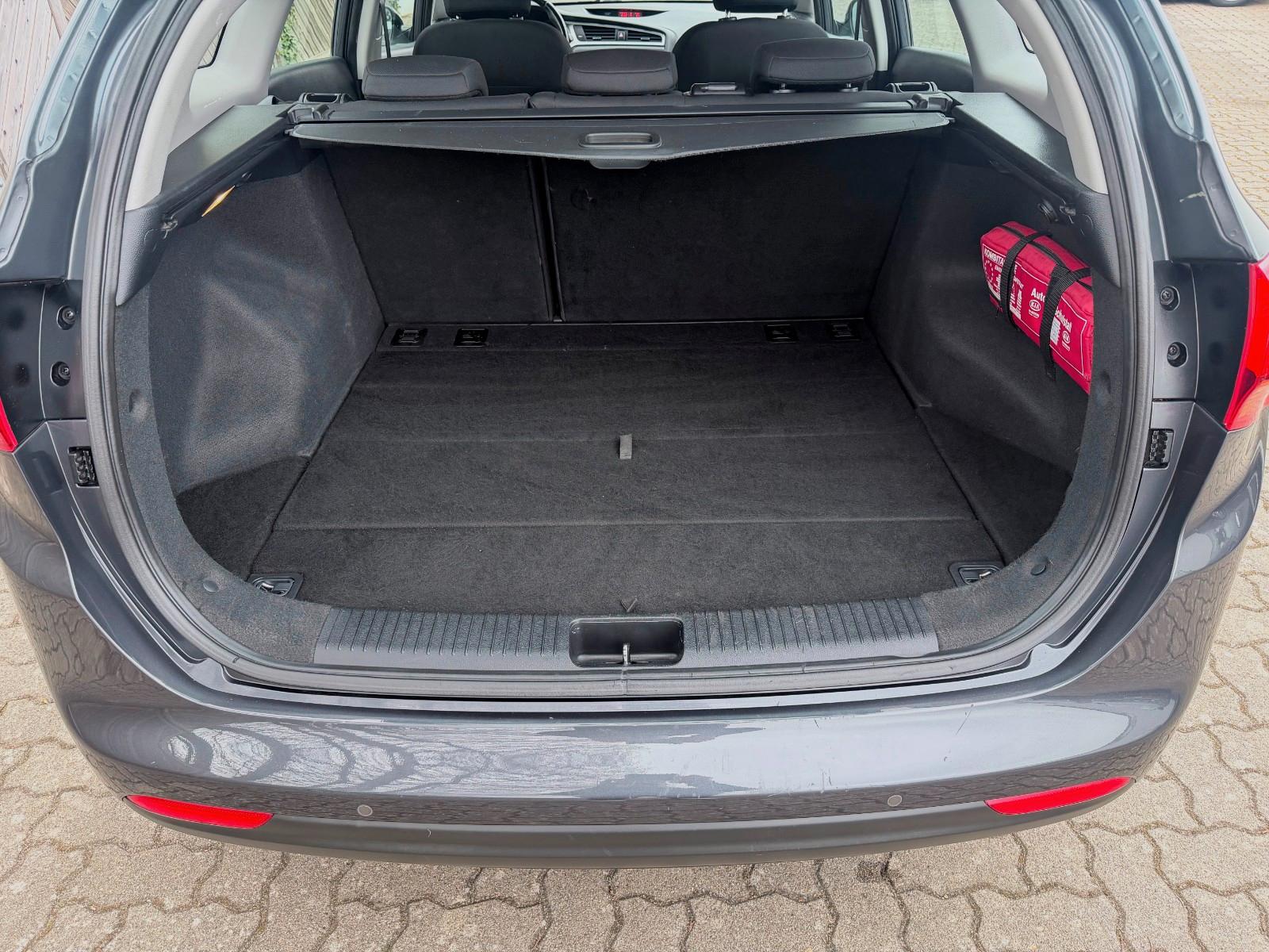 Kia cee'd Sportswagon°Navigation°PDC°