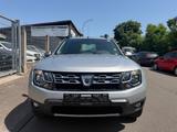 Dacia Duster I Prestige 4x4 - silberne Dacia Duster