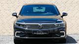 Volkswagen Passat GTE Matrix T-Leder Assist+ Stdhzg DCC AHK - Volkswagen Passat Variant mit Hybrid-Antrieb: Grau