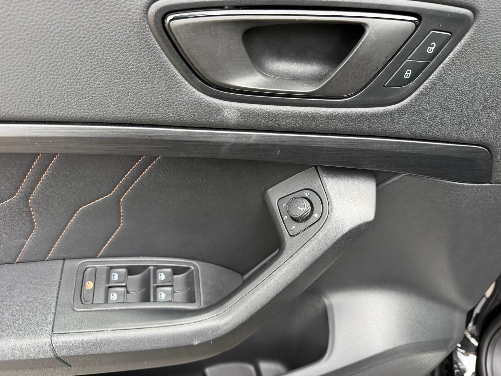 Fahrzeugabbildung CUPRA Ateca 2.0 TSI VZ 4Dri VIRTU+LED+NAVI+SHZ+ACC+360