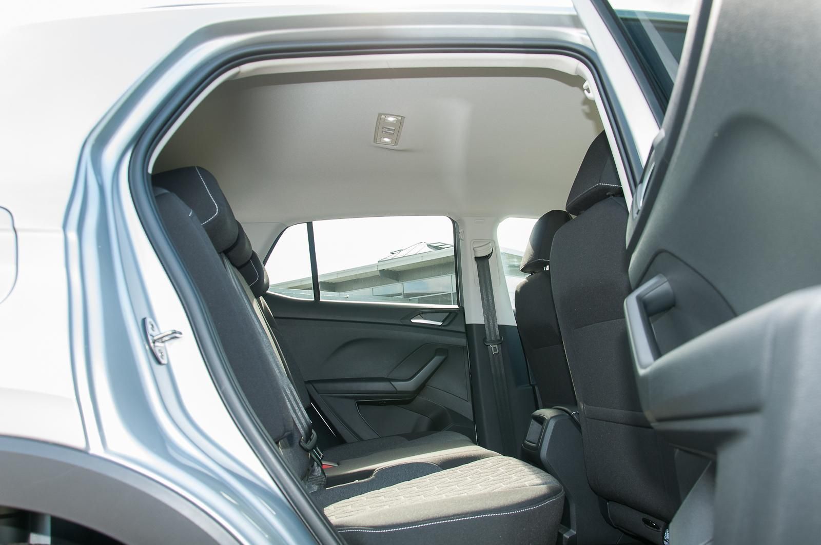 Fahrzeugabbildung Volkswagen T-Cross 'Move' 1.0 l TSI OPF 110 PS 7-Gang-DSG N