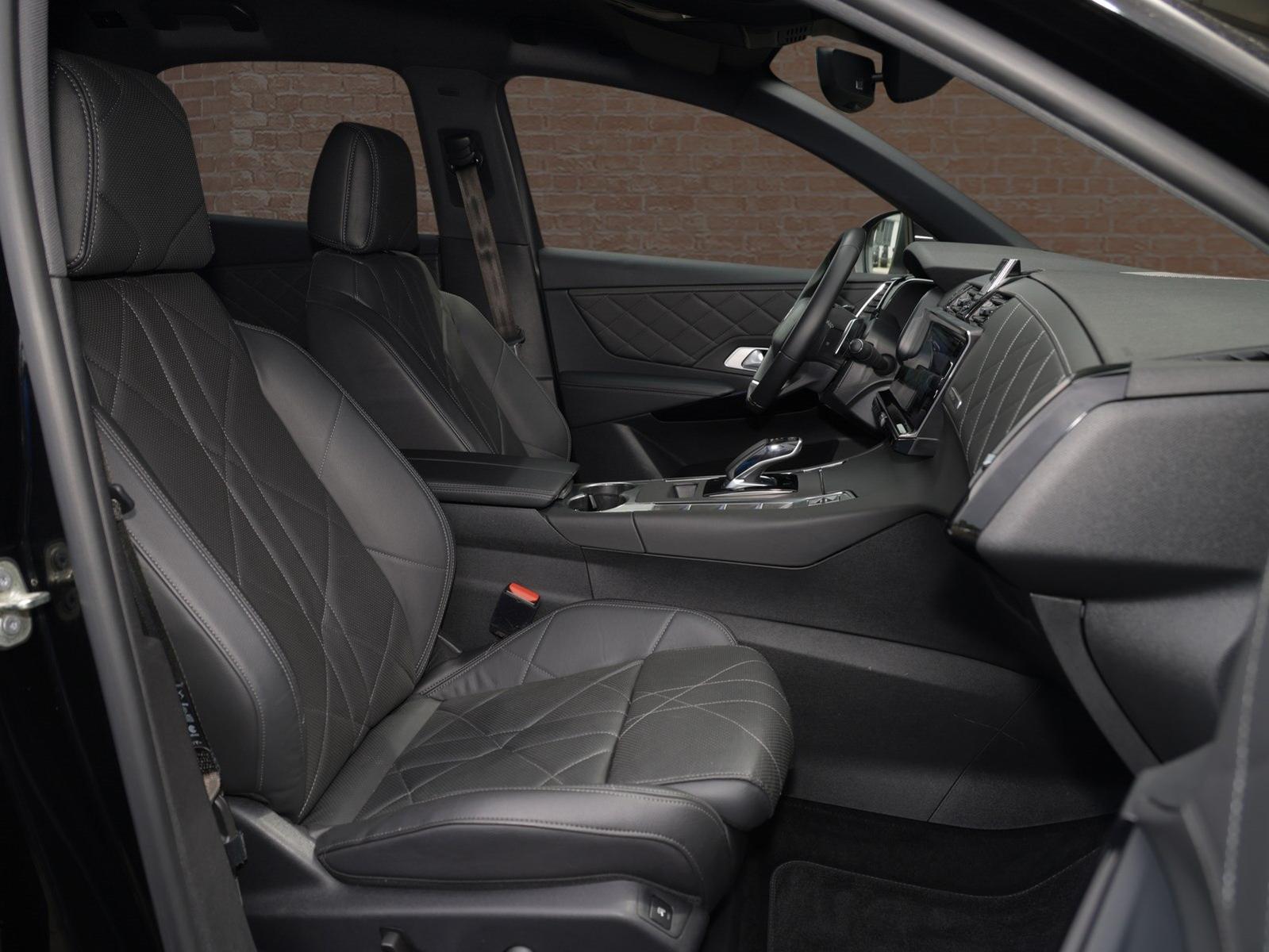 DS Automobiles DS7 Rivoli 4x4