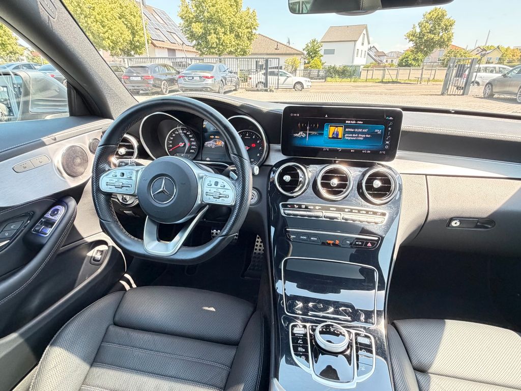 Image of Mercedes-Benz C 400