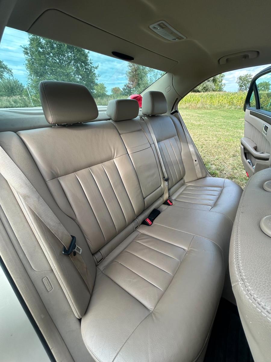 Mercedes-Benz E 220 CDI BlueEFFICIENCY Standard