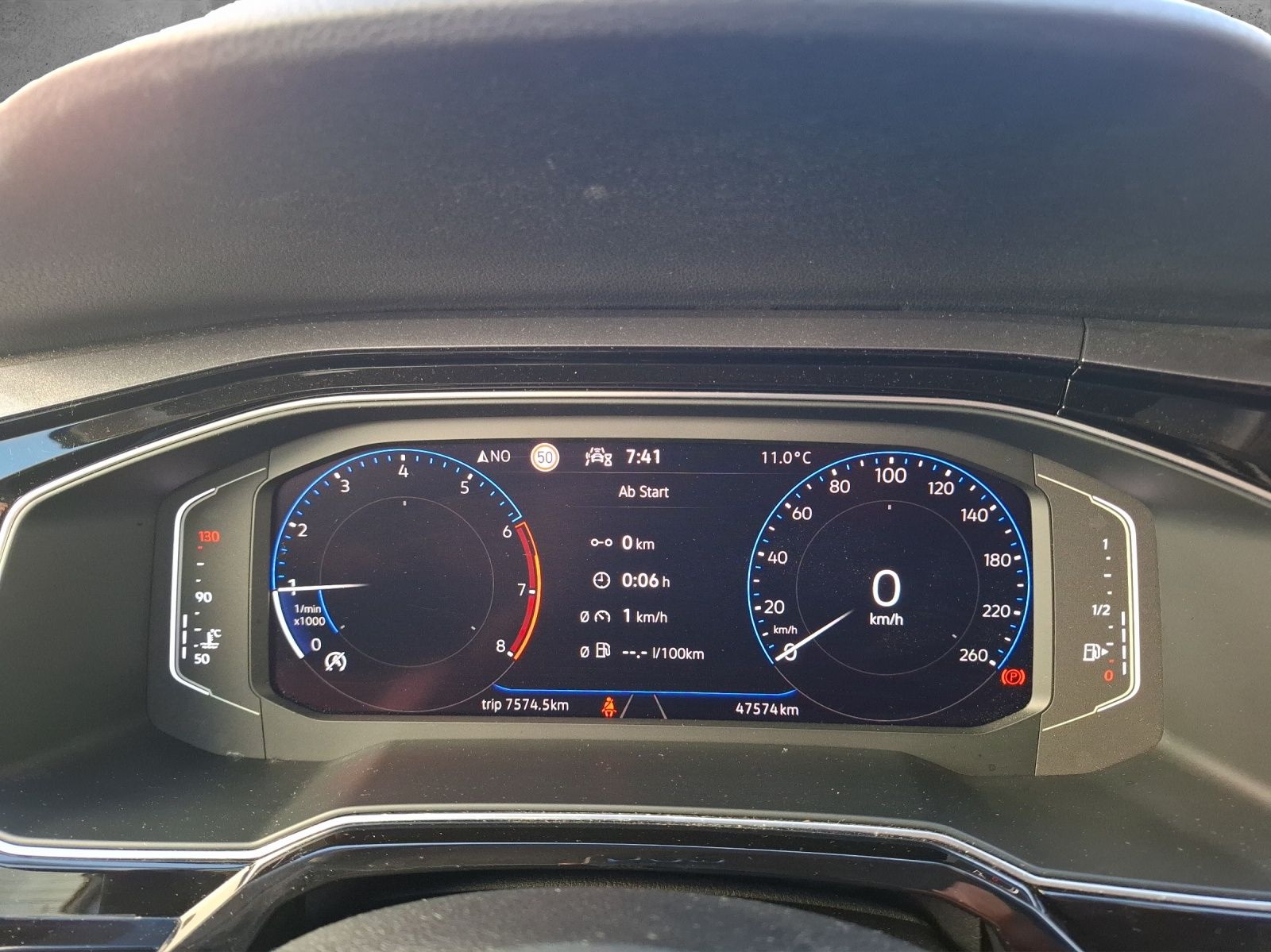Fahrzeugabbildung Volkswagen Polo TSI Style Matrix Navi AID ACC PDC SH LM