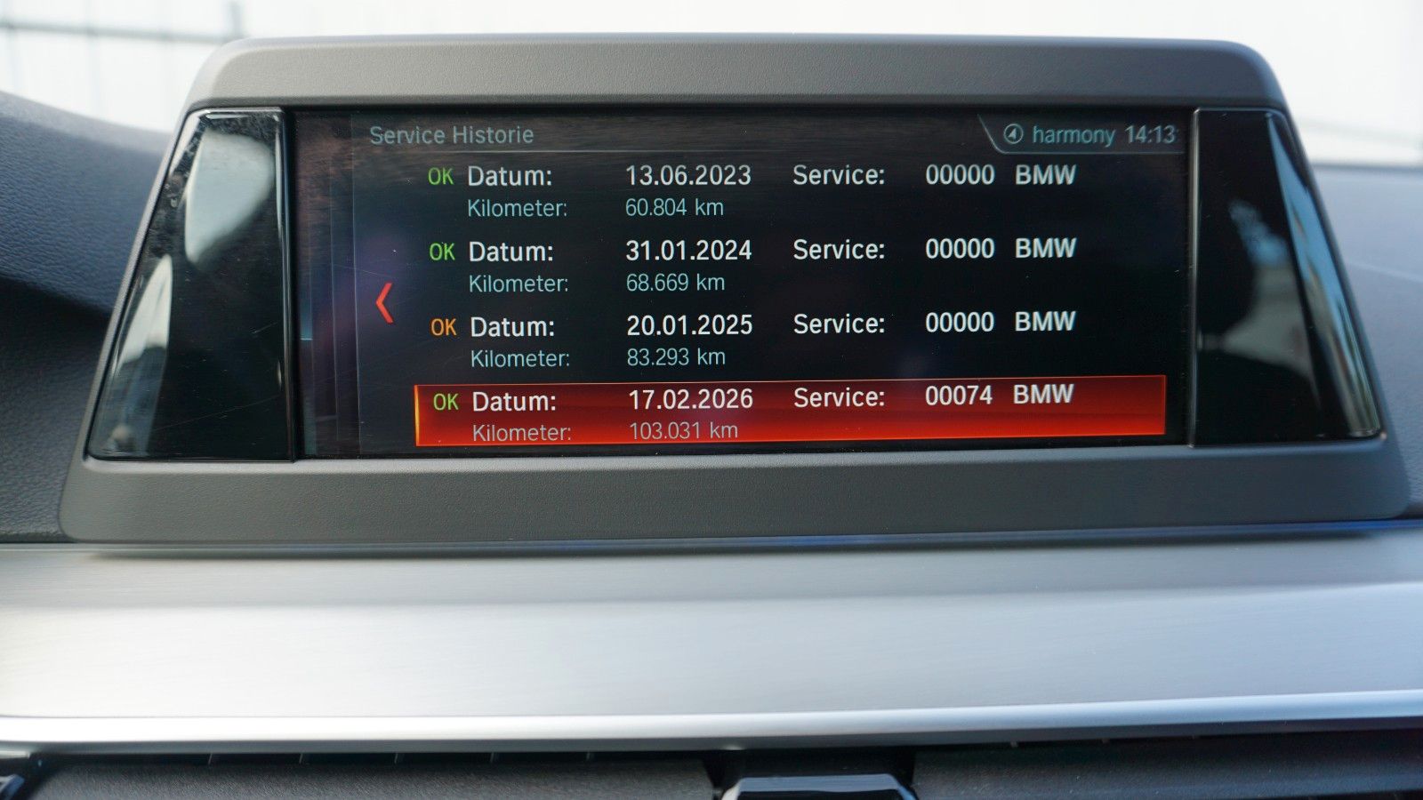Fahrzeugabbildung BMW 520d xDrive Touring M Sport Navi,LED,Kamera,SH