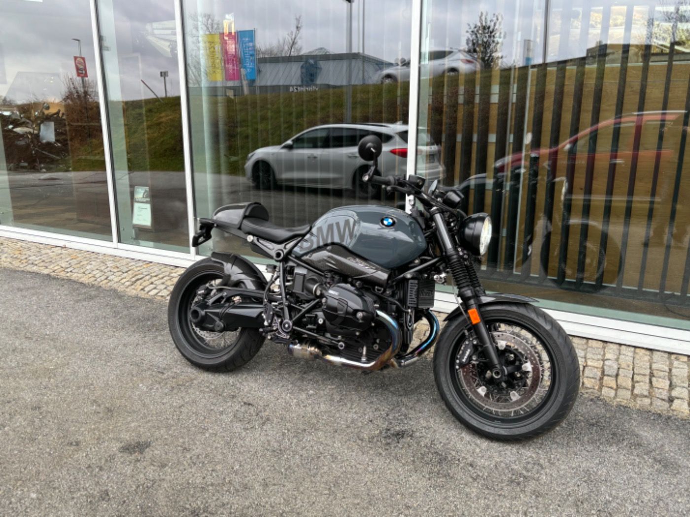 Fahrzeugabbildung BMW R nine T Pure schöner Umbau Akrapovic