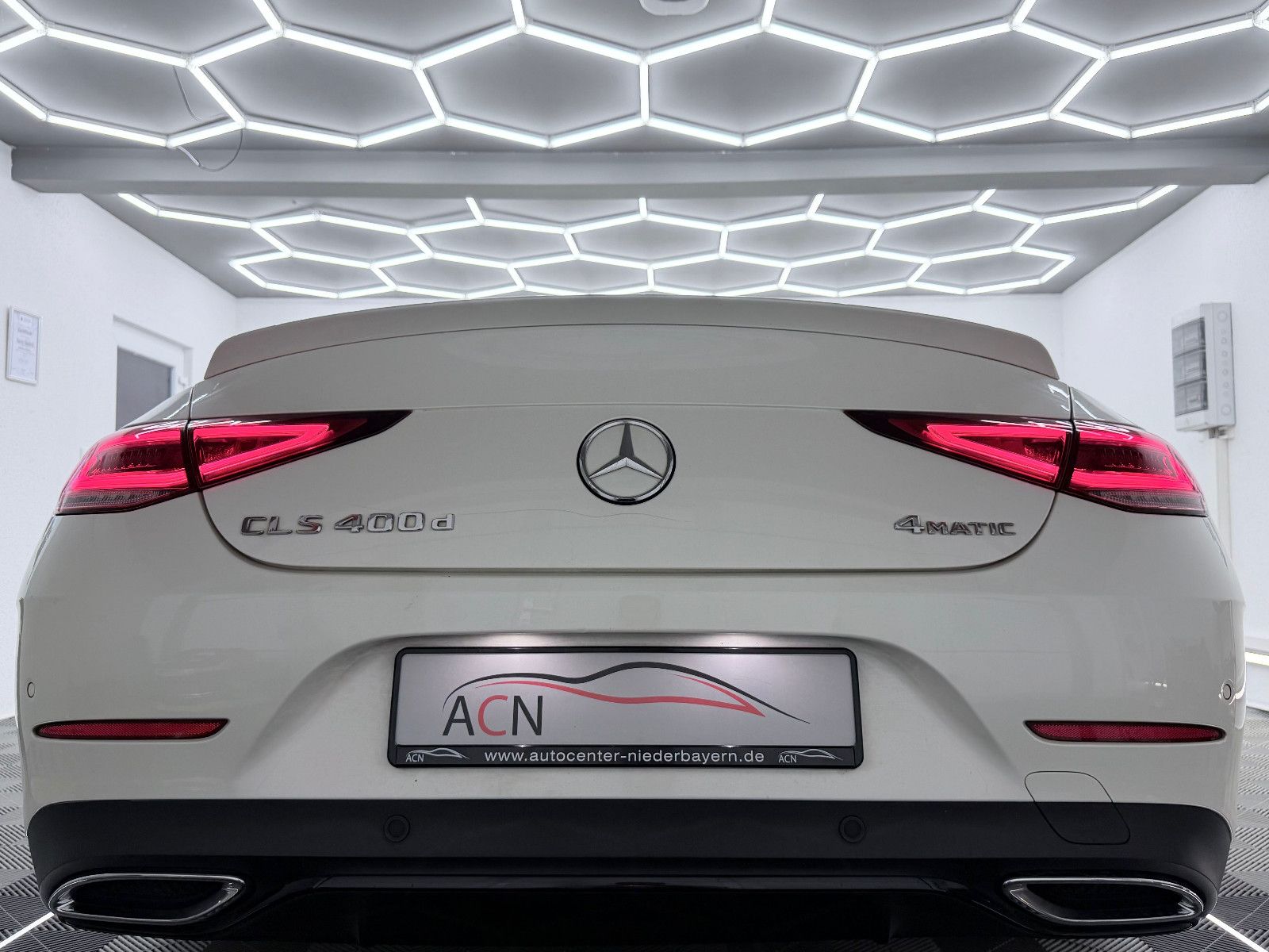 Fahrzeugabbildung Mercedes-Benz CLS 400 d 4Matic AMG-LINE/360*/BURMESTER/DESIGNO
