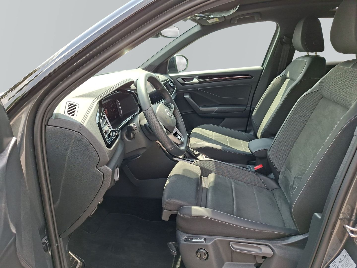 T-Roc 1.5 TSI R-Line Black Style *Pano*Easy Open