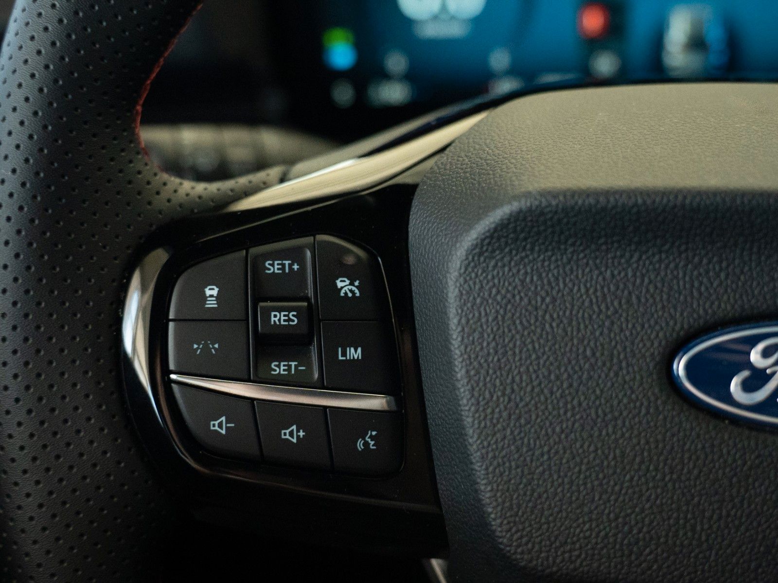 Fahrzeugabbildung Ford Puma ST-Line PANO/SITZHEIZUNG/NAVI/LED