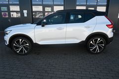 Fahrzeugabbildung Volvo XC40 T5 AWD Autom. R-Design INTRO*PANO*ACC*AHK*