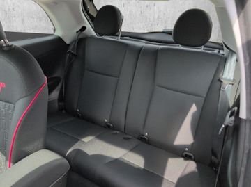 Fiat 500e Red 23,8kw +KeyLess+SHZ+PDC+SoundSys