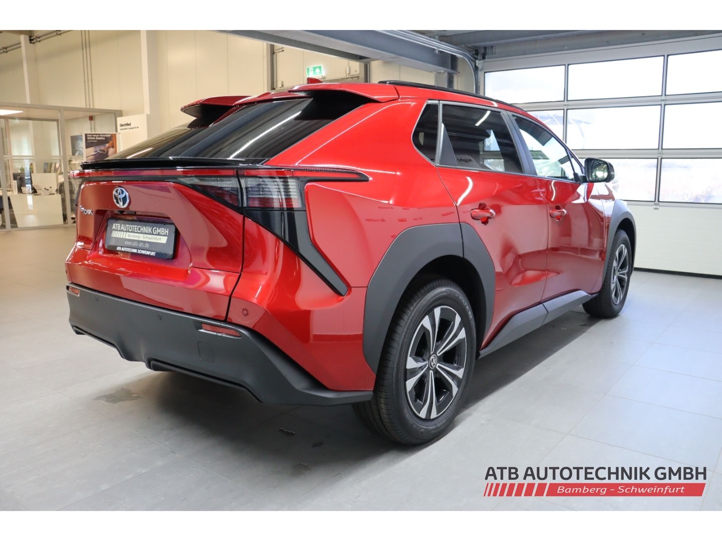 Fahrzeugabbildung Toyota bz4X 71,4 kWh 11-kW-Lader 4x2 Comfort-P