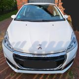 Peugeot 208 aus 2. Hand, Top gepflegt und unfallfrei  - Peugeot 208 in Hamburg