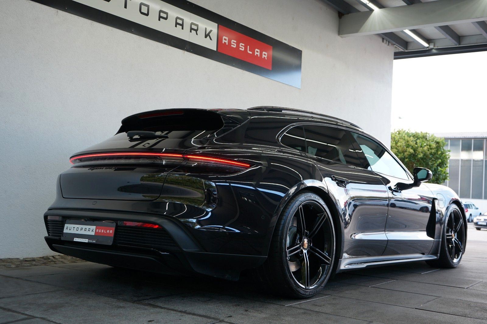 Porsche Taycan GTS Sport Turismo BLACK/HAL/PANO/HUD/21z imagem 2