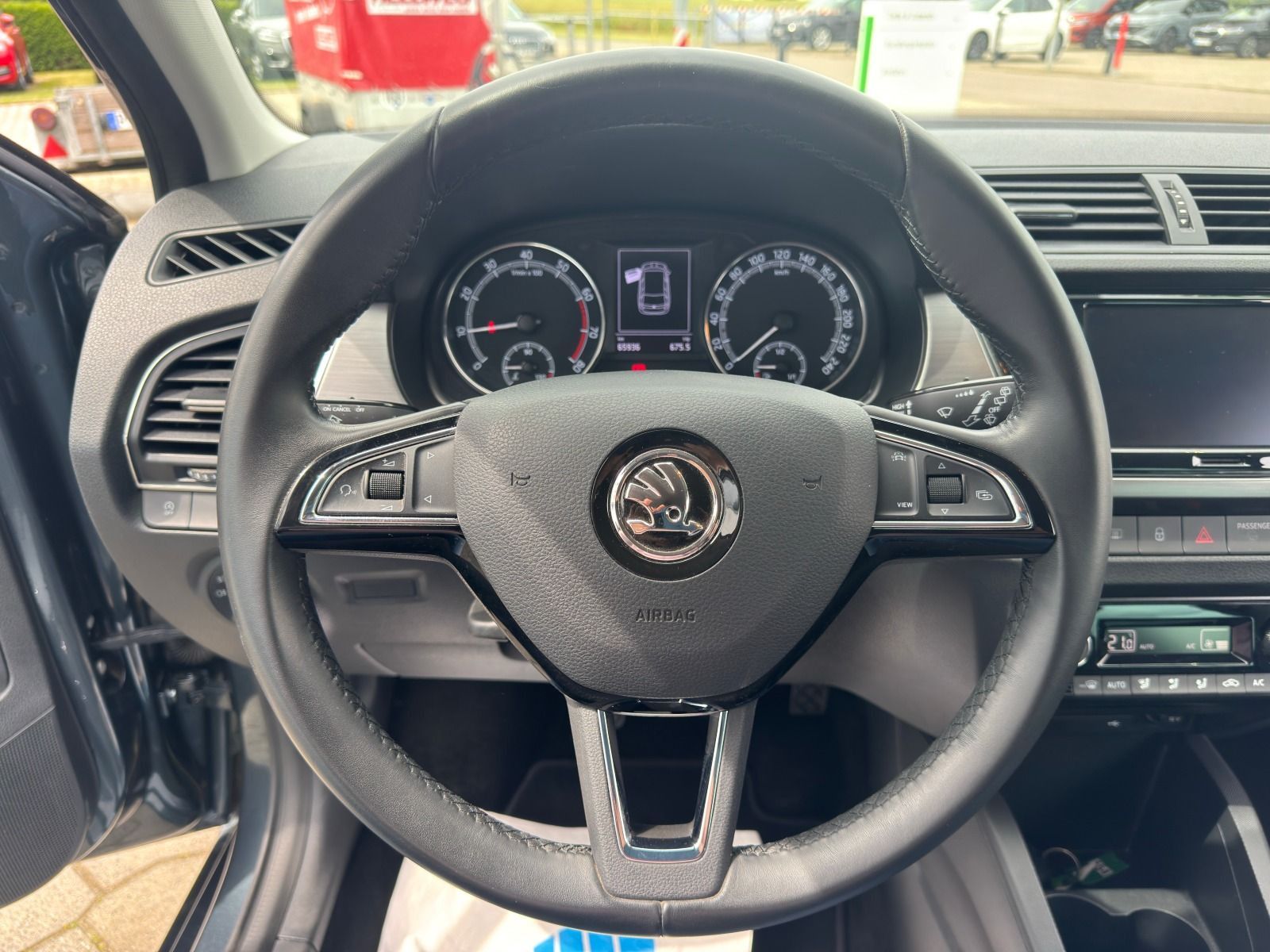 Fahrzeugabbildung SKODA Fabia Combi 110PS 6-Gang*RFk*LED*PDC*SmartLink